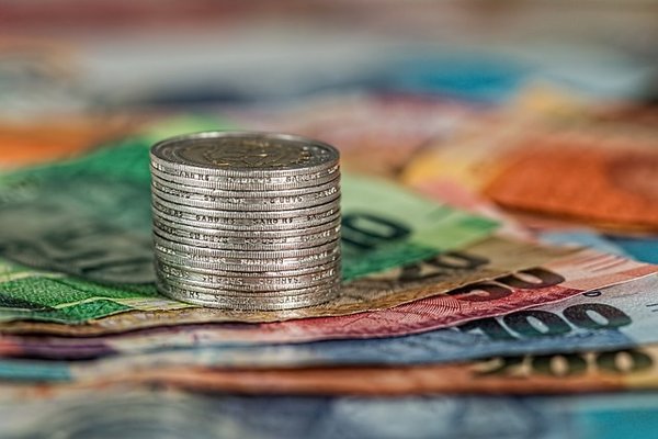 Comparatif des néobanques gratuites : guide 2024 pour vous